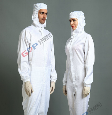 使用無塵服??時需要注意哪些事情？